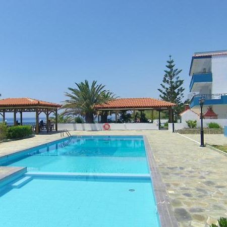 Cypriana Apartments Makrýgialos Exteriér fotografie